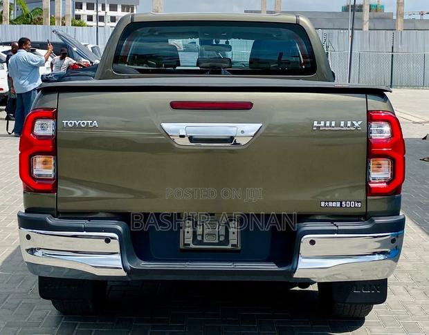Toyota Hilux Revo Double Cab Deisel 2.4 AWD 2022 Gray