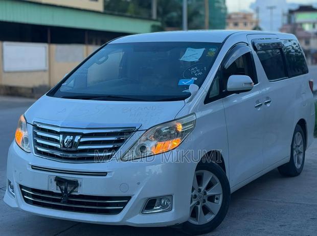 Toyota Alphard 2009 White