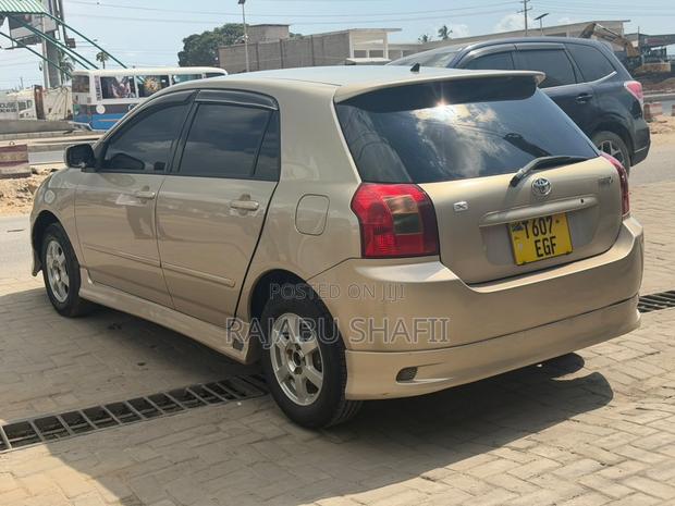 Toyota Allex 2003 Gold