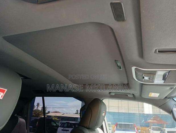 Toyota Land Cruiser 2025 Black