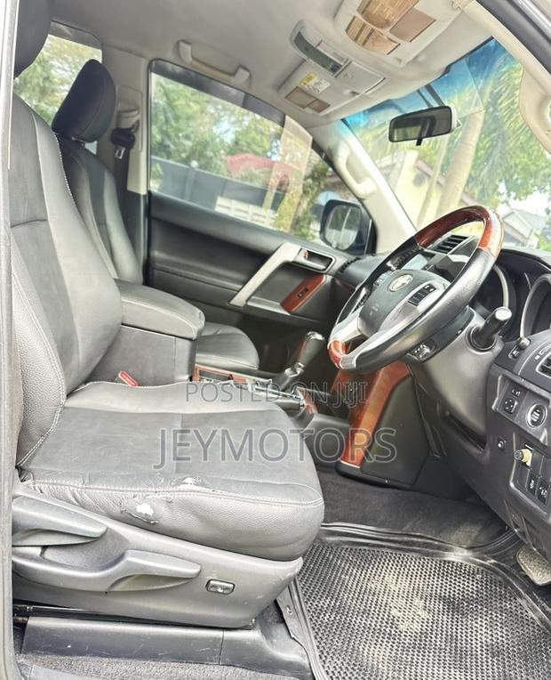 Toyota Land Cruiser Prado 2015 Gray