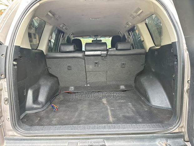 Toyota Land Cruiser Prado 2015 Gray