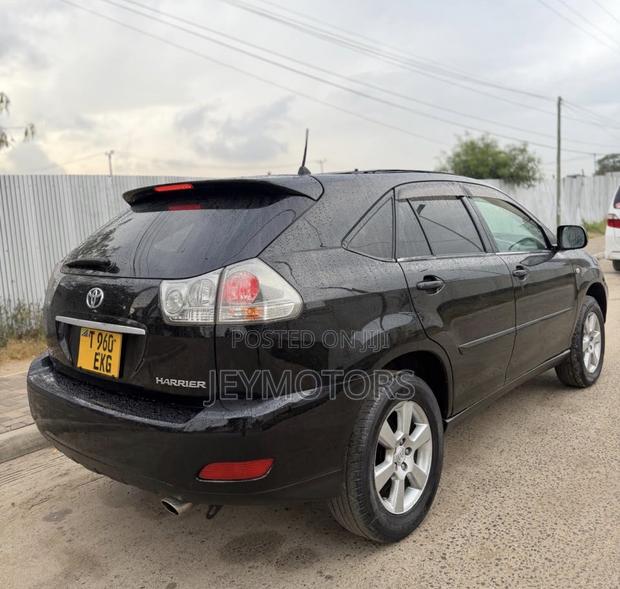 Toyota Harrier 2006 Black