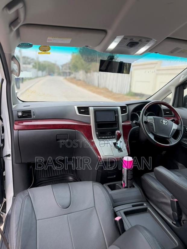 Toyota Alphard 2009 White